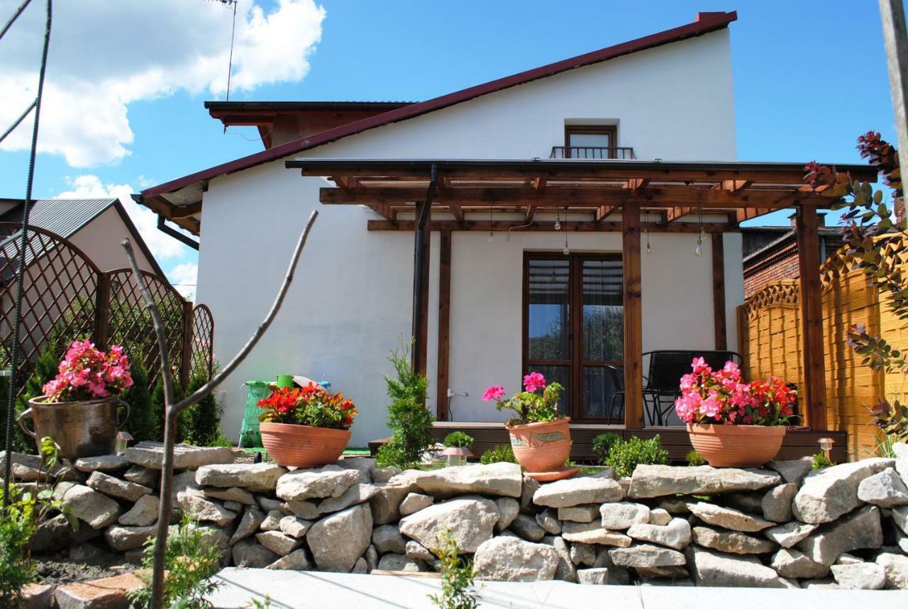 Villa Dom Adula Janów Lubelski Exterior foto